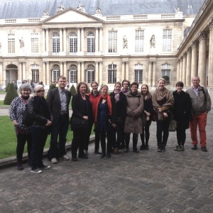 Some-of-the-Swedish-visitors-at-the-National-Archives_Paris_webgGZV0r_21